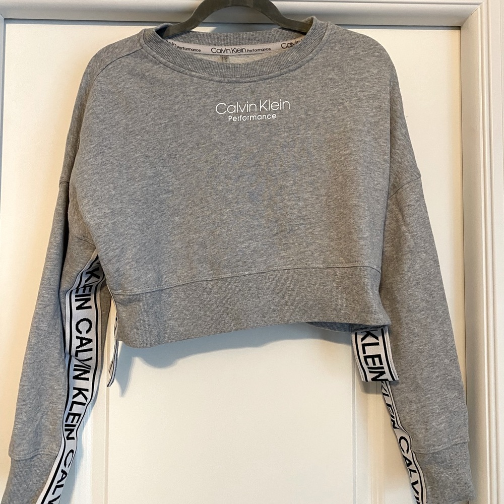 Calvin klein cropped sweater